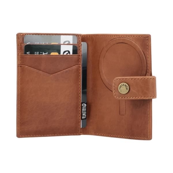 CARD-WALLET-LEATHER-MAGSAFE-LUXE-VALENTA-COGNAC3.png